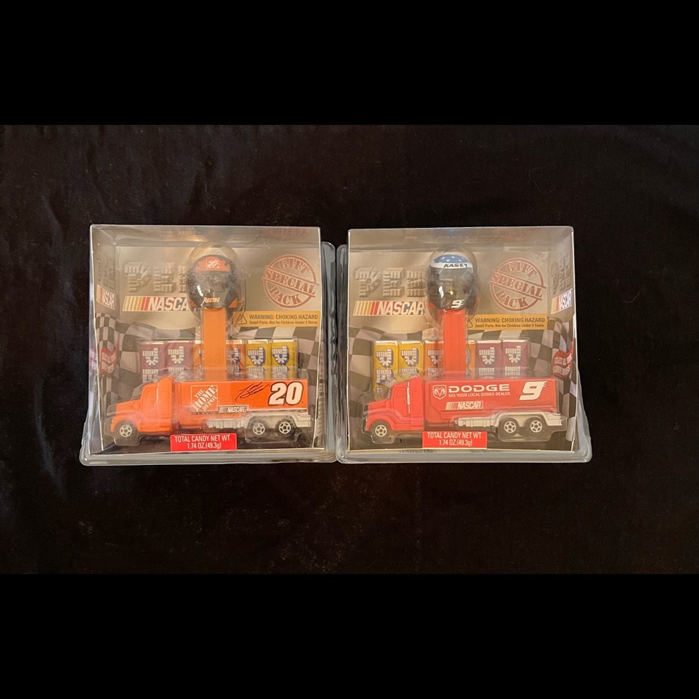 New set of 2 Nascar Pez Gift Special Pack
